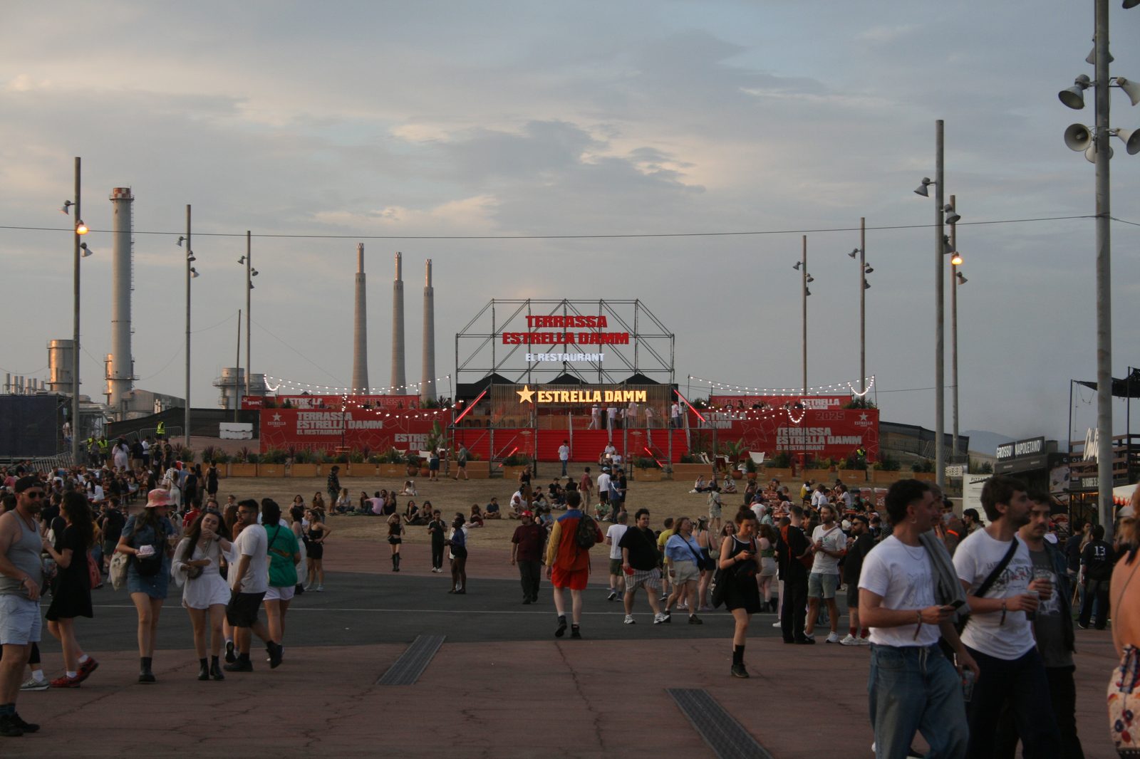 TFFC full restaurant experience with multiple finger food brands coordinated as a single seated event in Barcelona